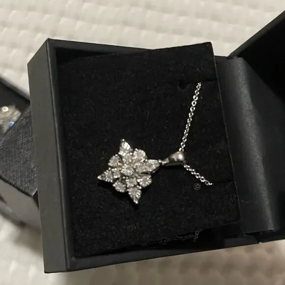 NIB- Matching Diamond Necklace & Studs Set